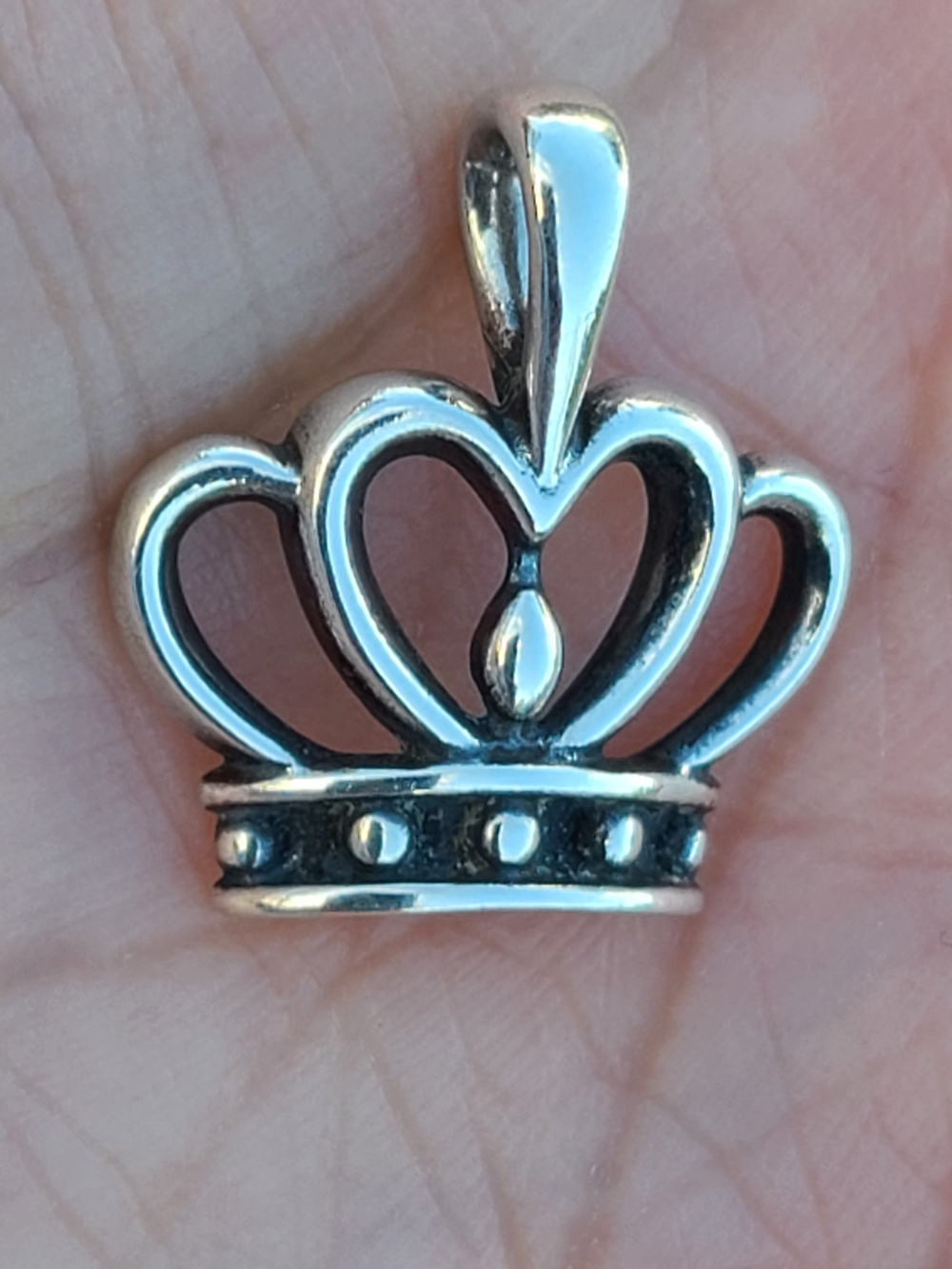 James Avery Queen Of My Heart Crown Pendant - Retired